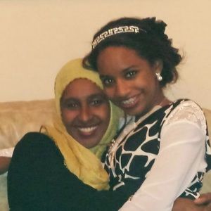 Meet your Posher, Khadija